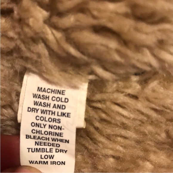 GAP Denim Jacket with Tan Faux shearling - Picture 4 of 6